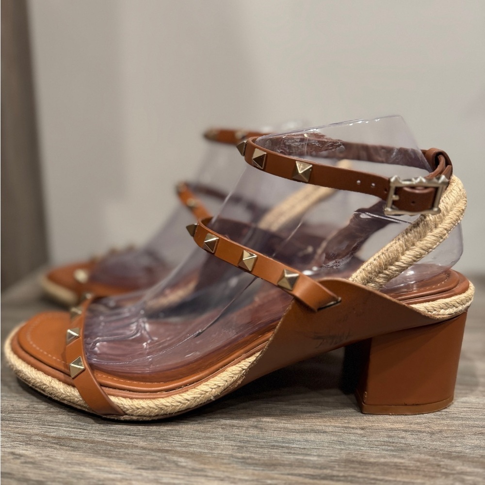Valentino Garavani Rockstud Accent Leather T-Strap Sandal  39.5